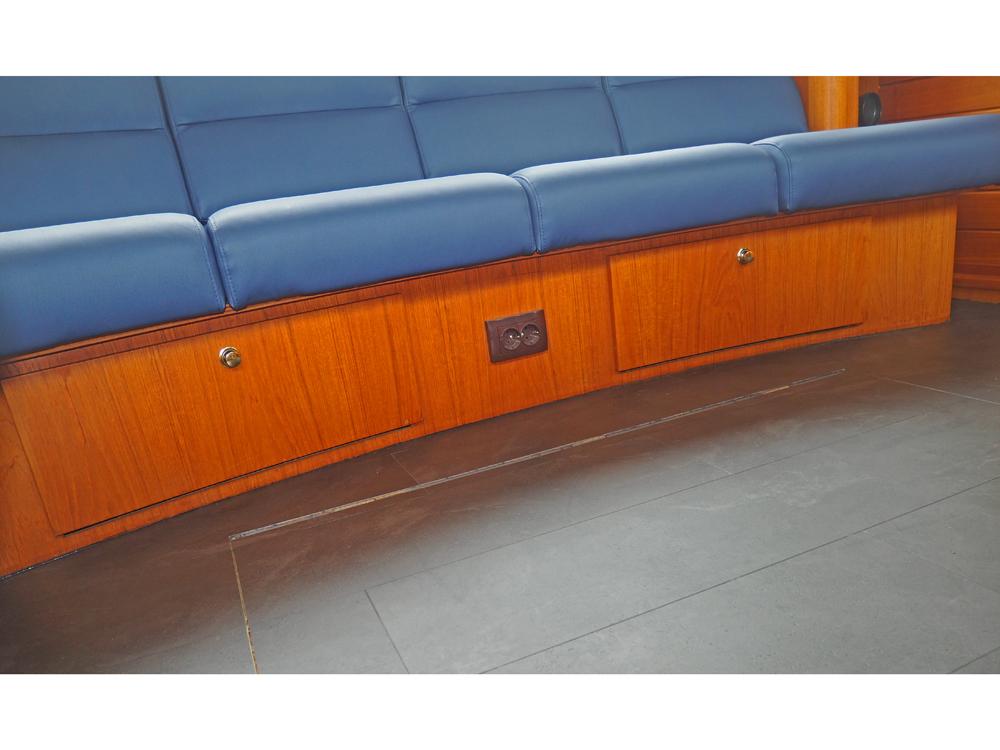 Stuurhuis, Accommodatie